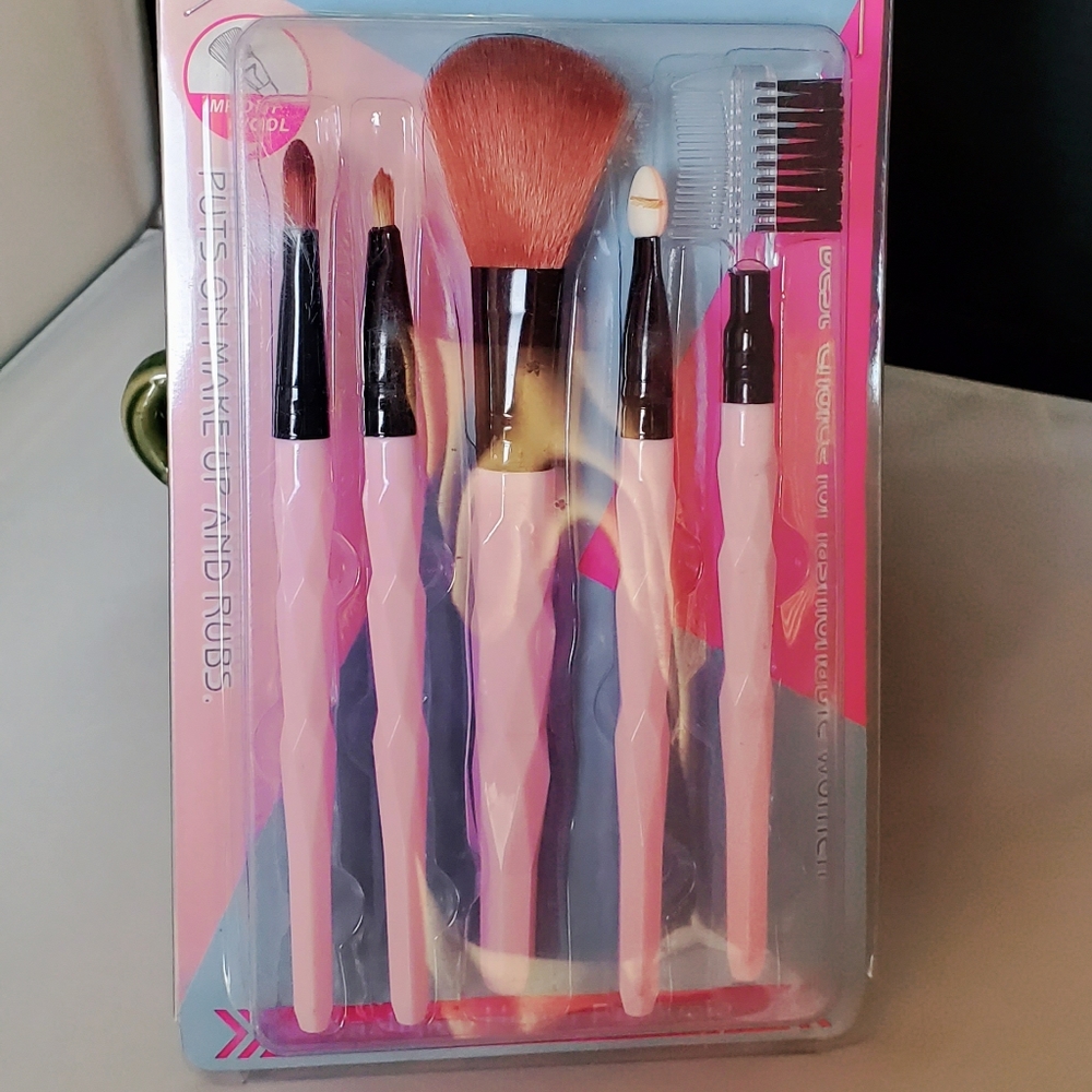 Make up Brush - Picture 2 of 3